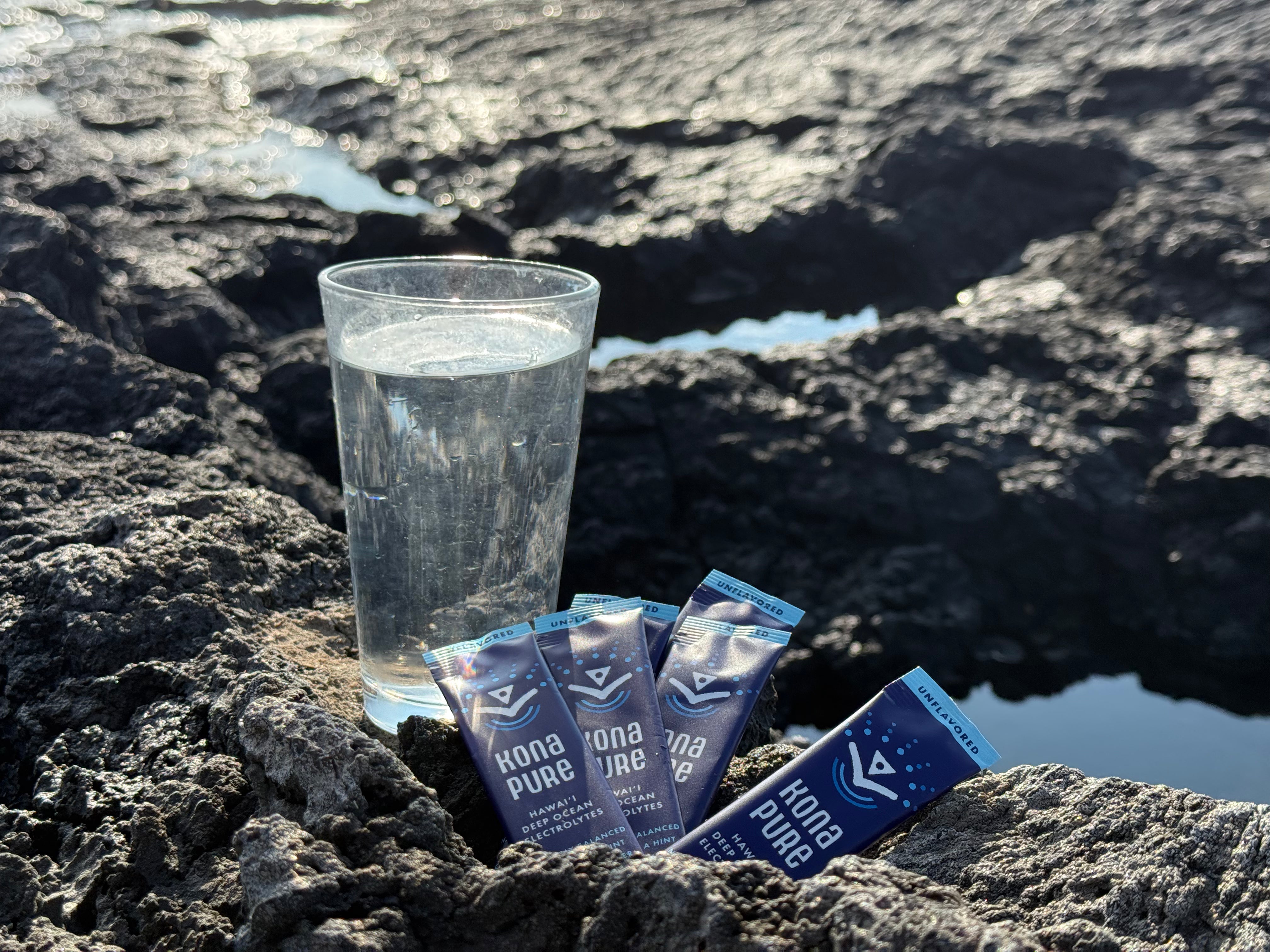 The Best Hydration Strategy for Long Flights (5+ Hours)