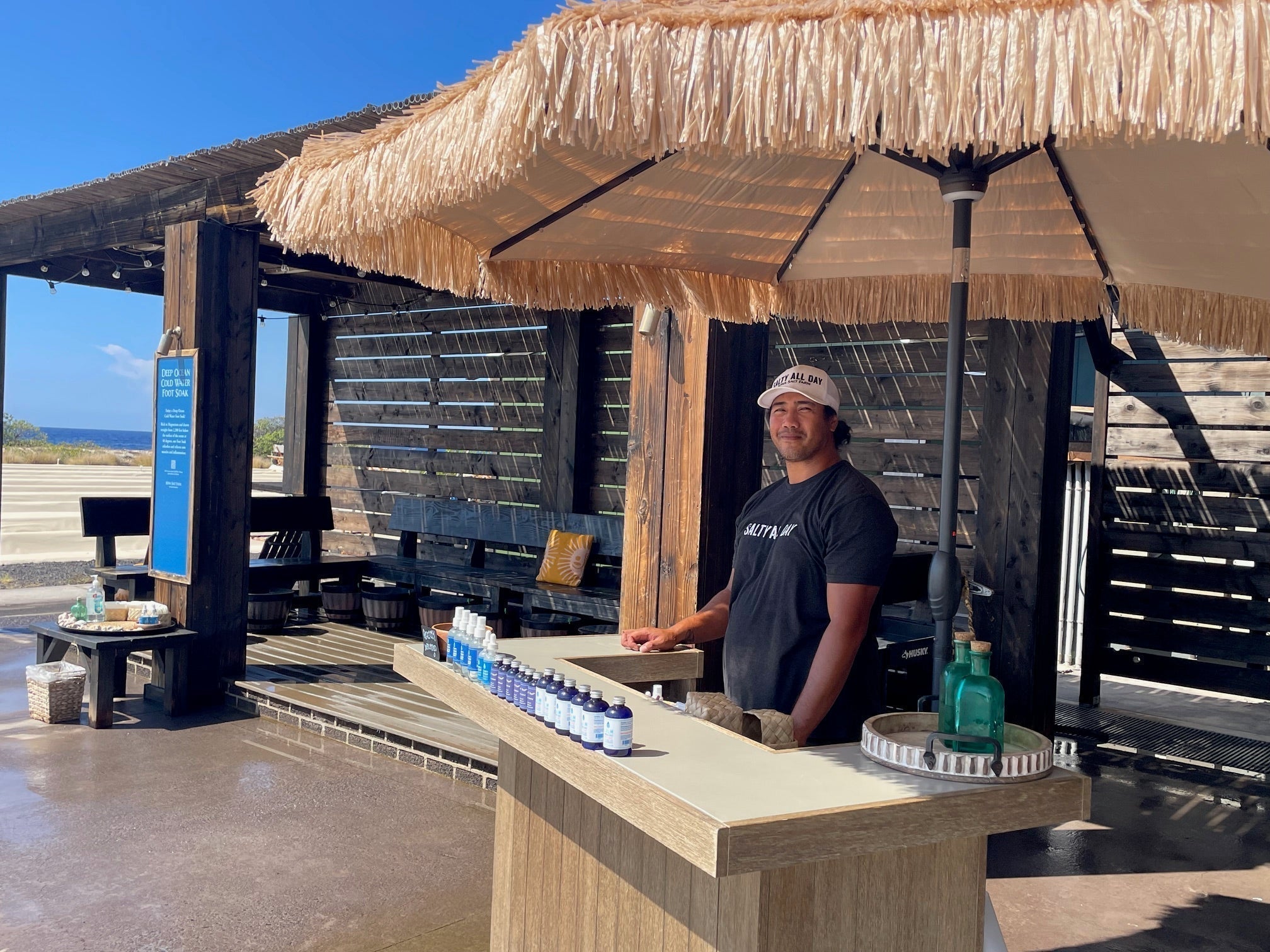 Deep Ocean Foot Soak Cabana